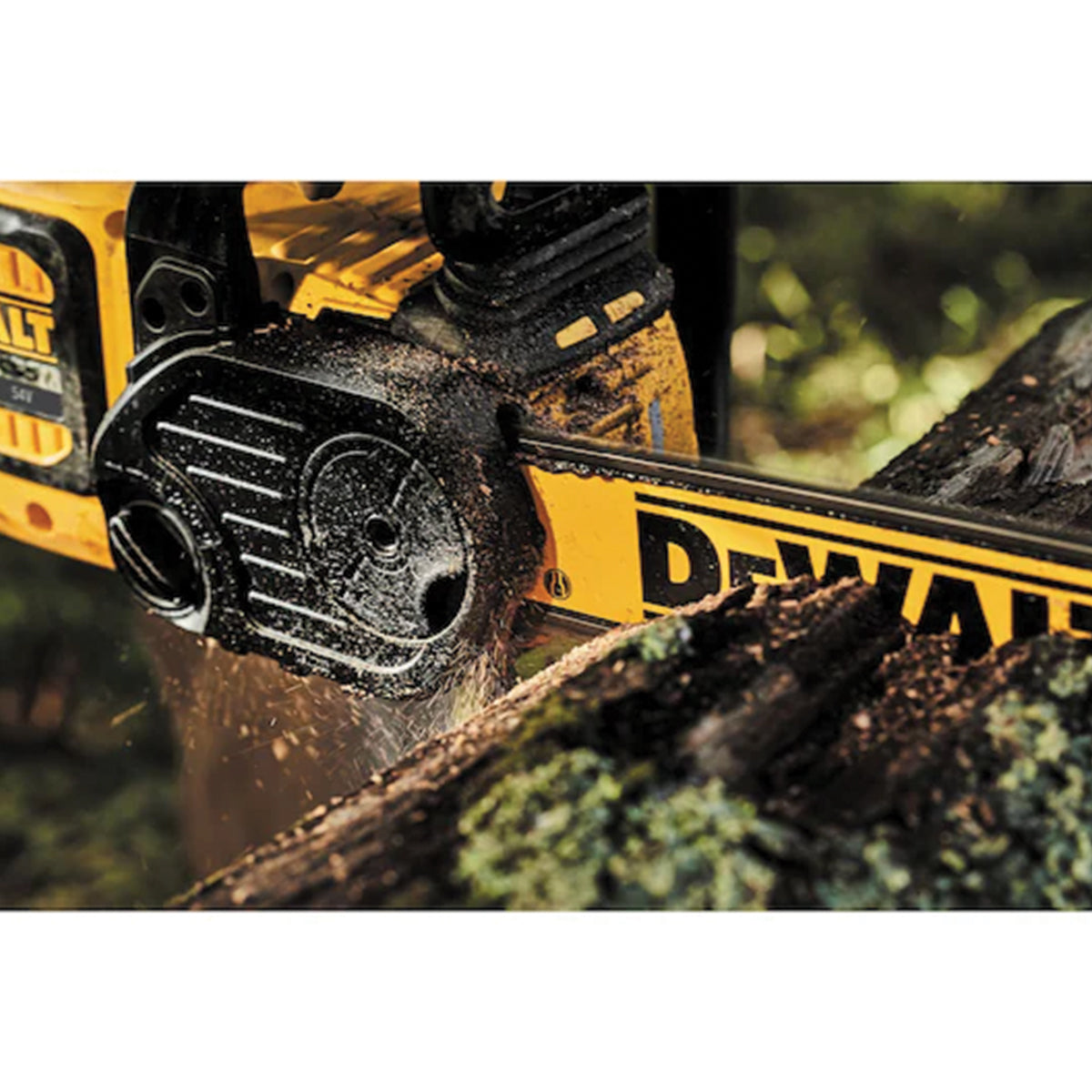FLEXVOLT Electric Chainsaw 40cm Bar, BRUSHLESS Motor, 9Ah High Power Battery and ACCESSORIES - DeWALT - DCM575X1-QW FLEXVOLT Electric Chainsaw 40cm Bar, BRUSHLESS Motor, 9Ah High Power Battery and ACCESSORIES - DeWALT - DCM575X1-QW